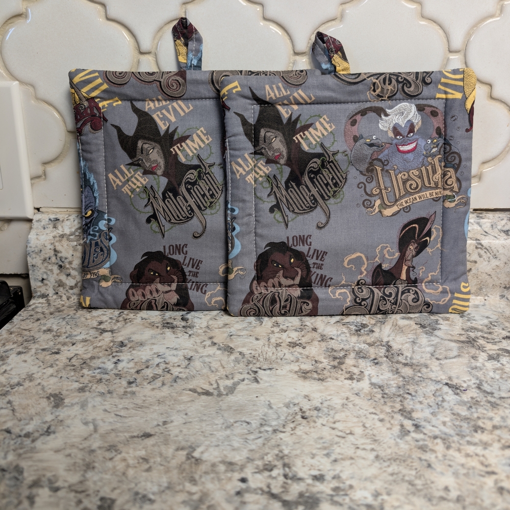 Disney Villains Gray Pot Holders